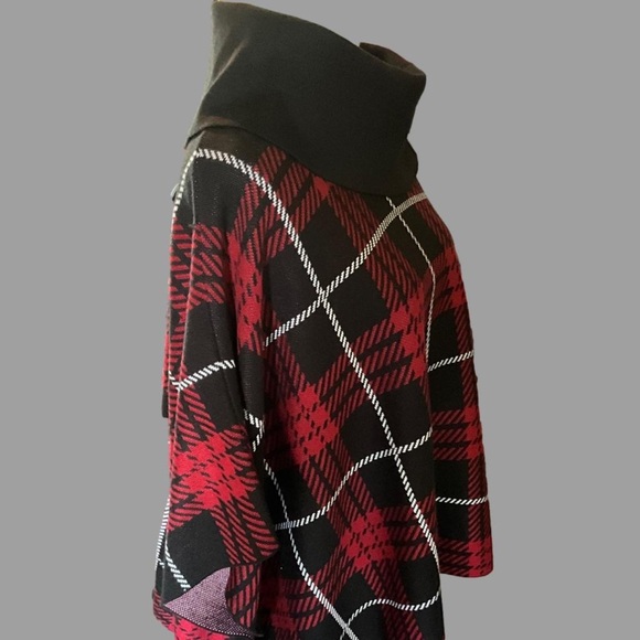 ANNE KLEIN- Plaid Poncho / Sweater, NEW - Picture 4 of 4